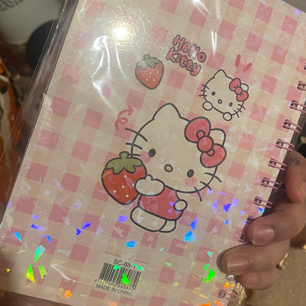 Hello kitty notepad - Picture 2 of 4
